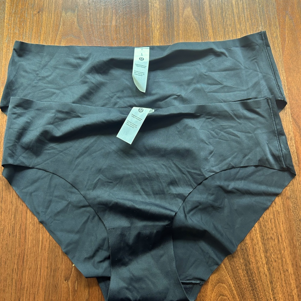 Lululemon underwear NWOT black size L (2 pair)